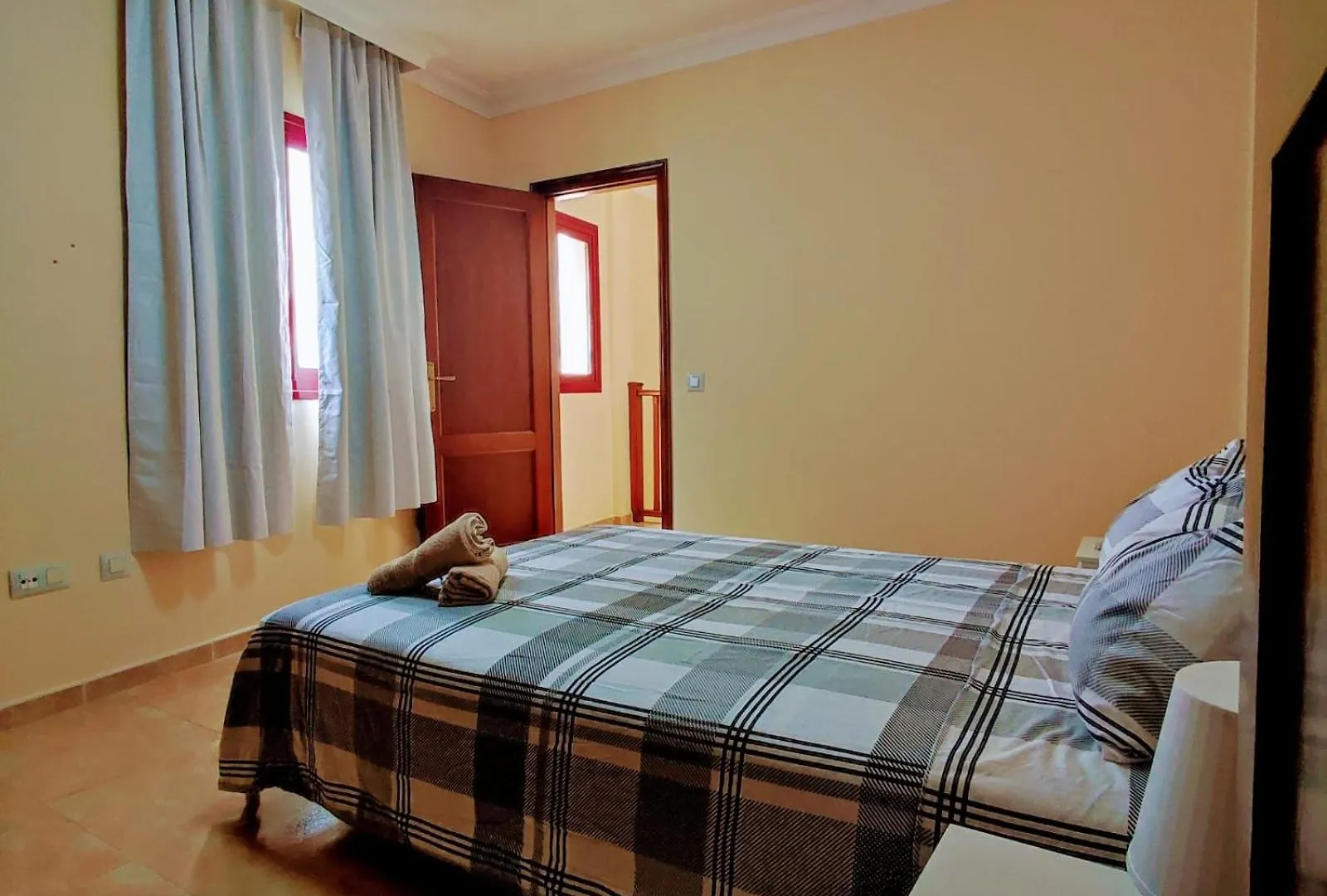 דירות Genovés Duplex Elegant 0*,  ספרד