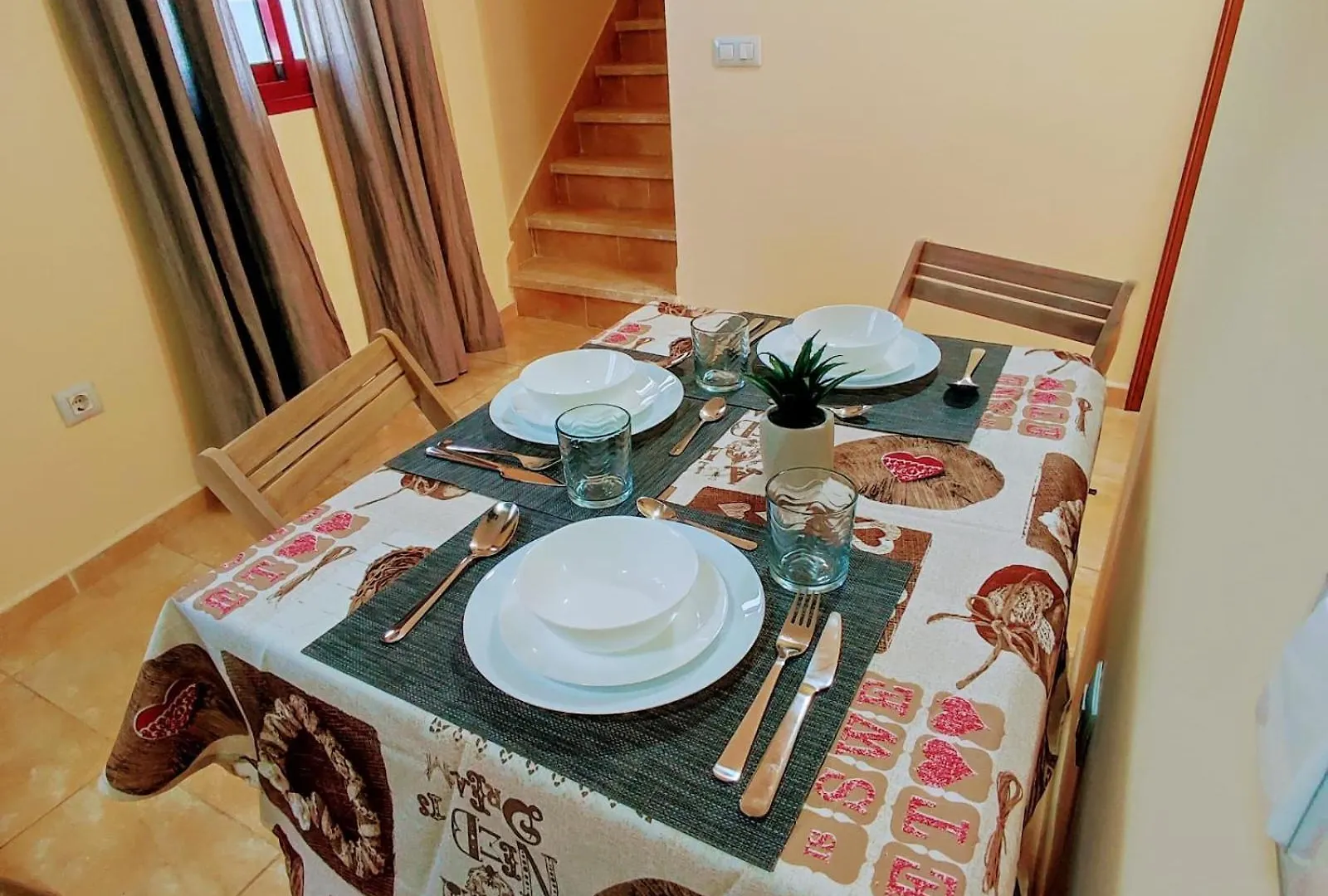 דירות Genovés Duplex Elegant 0*,  ספרד